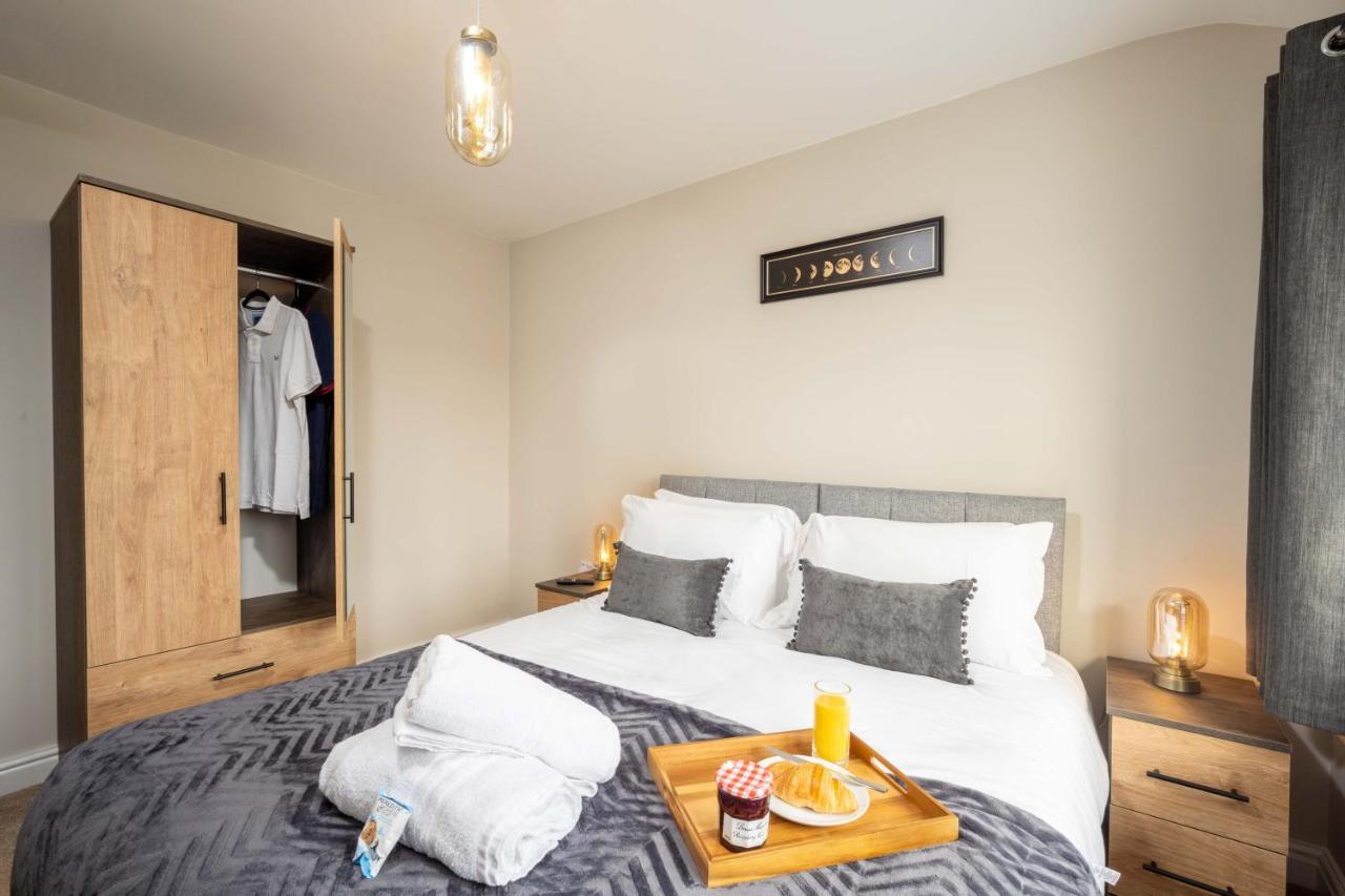The Oaklands - Luxury Spacious 6-Bed, Near Solihull, Birmingham City, Jlr, Nec, Airport, Resorts World, Hs2 Exteriér fotografie