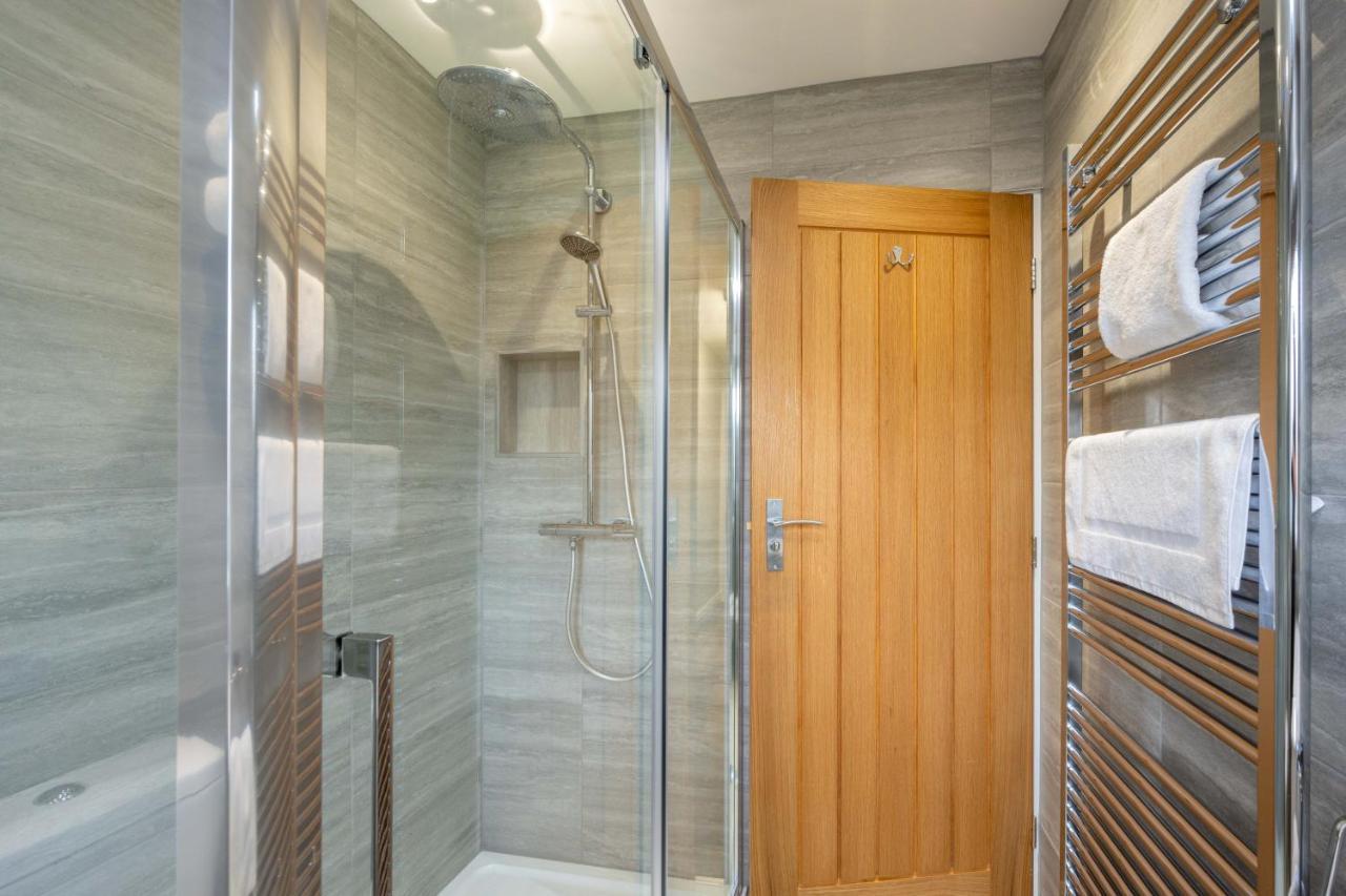 The Oaklands - Luxury Spacious 6-Bed, Near Solihull, Birmingham City, Jlr, Nec, Airport, Resorts World, Hs2 Exteriér fotografie
