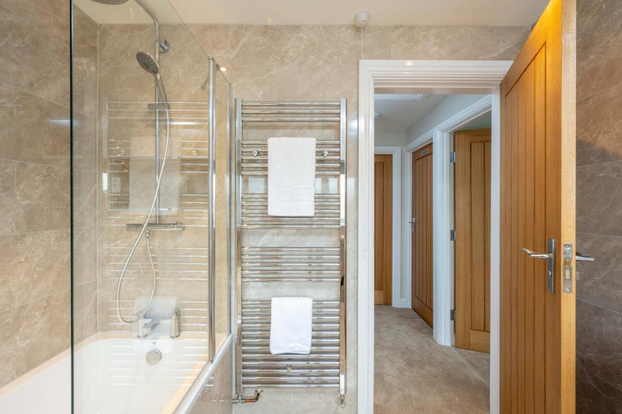 The Oaklands - Luxury Spacious 6-Bed, Near Solihull, Birmingham City, Jlr, Nec, Airport, Resorts World, Hs2 Exteriér fotografie