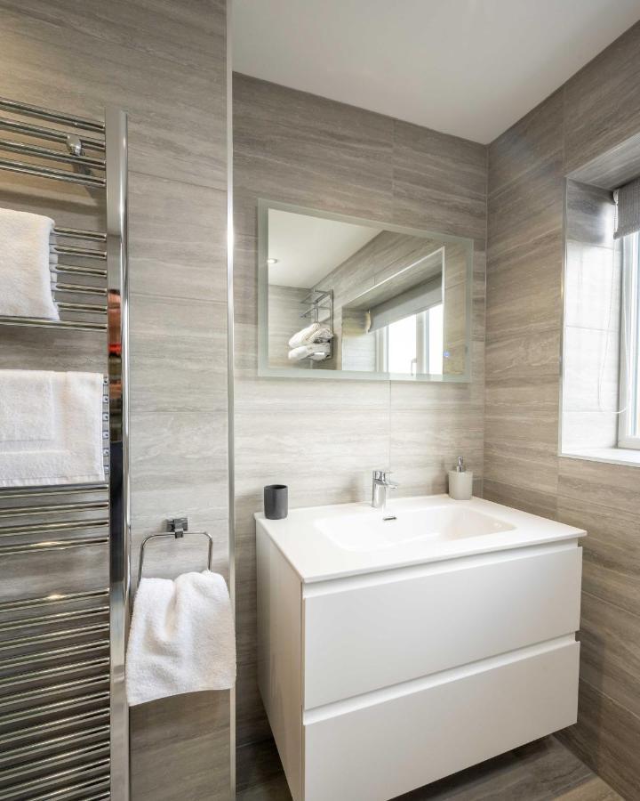 The Oaklands - Luxury Spacious 6-Bed, Near Solihull, Birmingham City, Jlr, Nec, Airport, Resorts World, Hs2 Exteriér fotografie